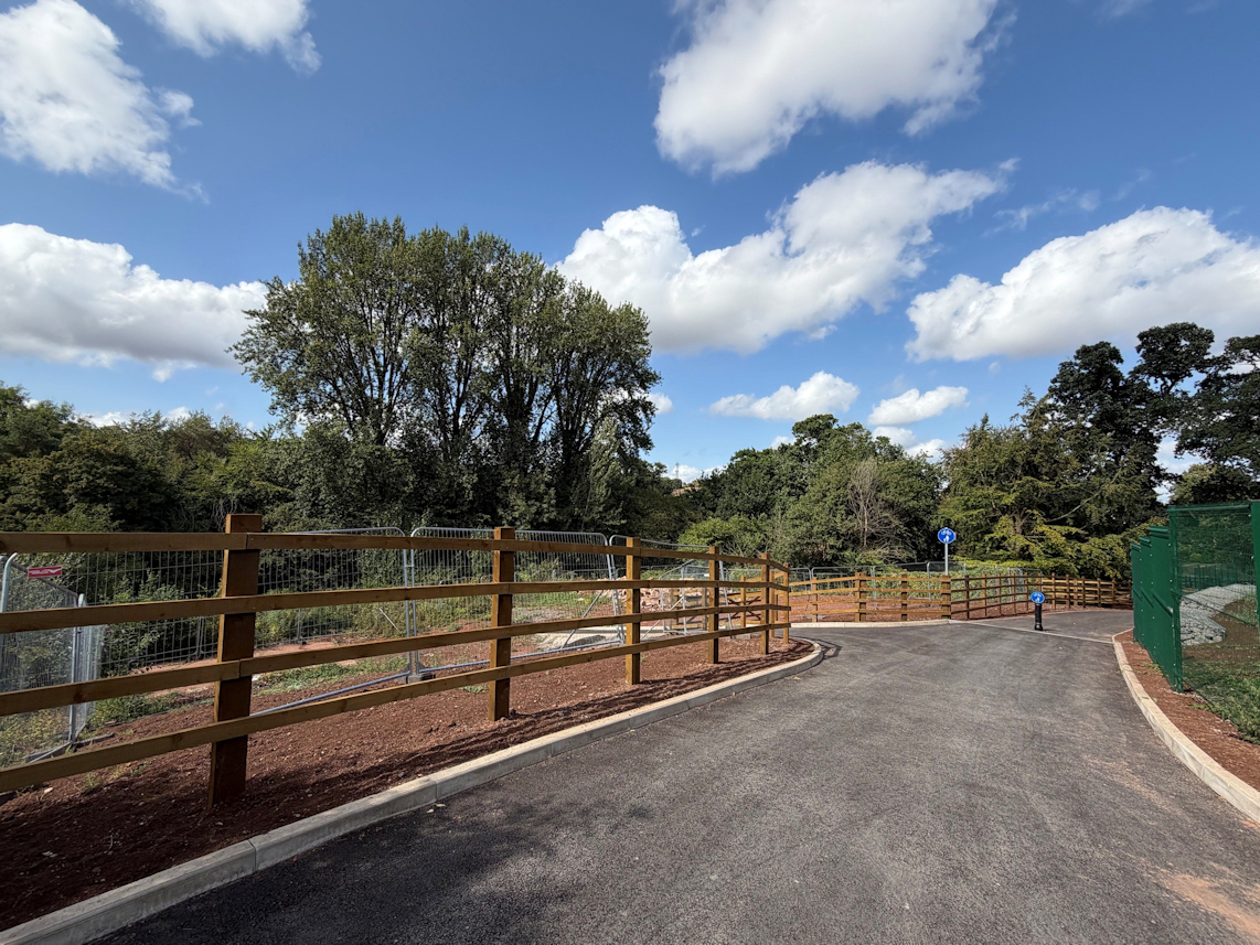 Newton Abbot - Site For 5 Dwellings Off Beverley Way — photo 3